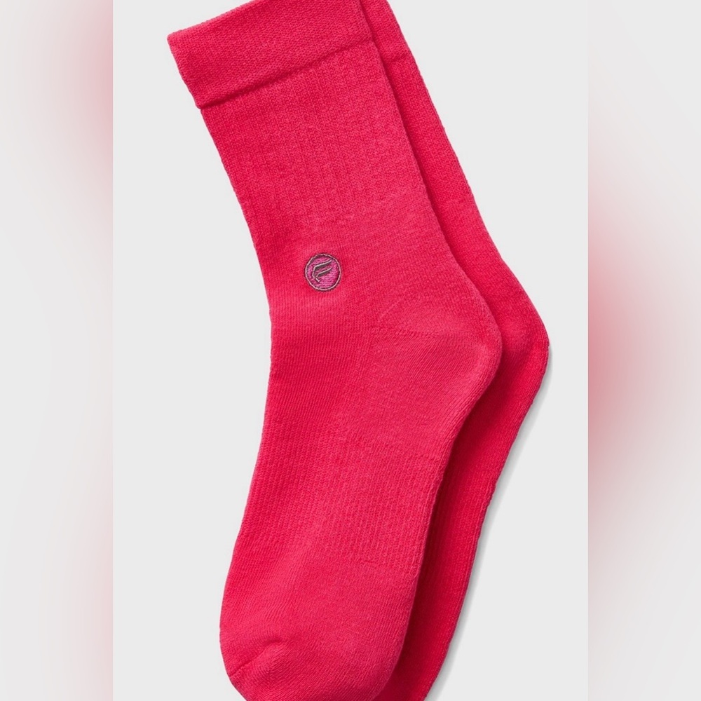 Fabletics Red Raspberry Fizz Everyday Ankle Socks | M-L | Trendy | NWT